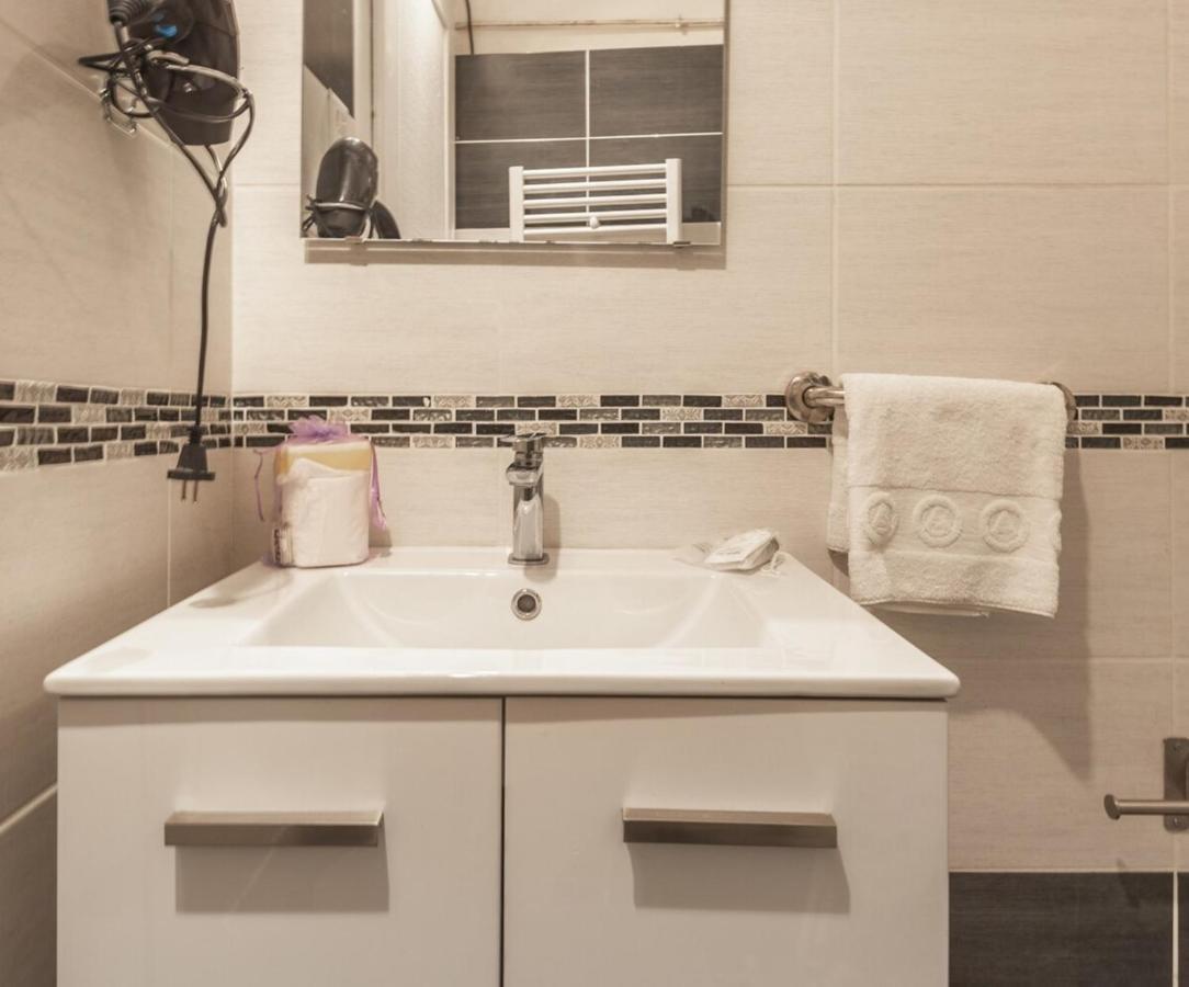 Apartament Studio For 2 Located In The City Center Annecy Zewnętrze zdjęcie