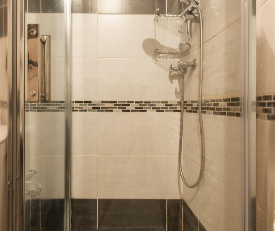 Apartament Studio For 2 Located In The City Center Annecy Zewnętrze zdjęcie